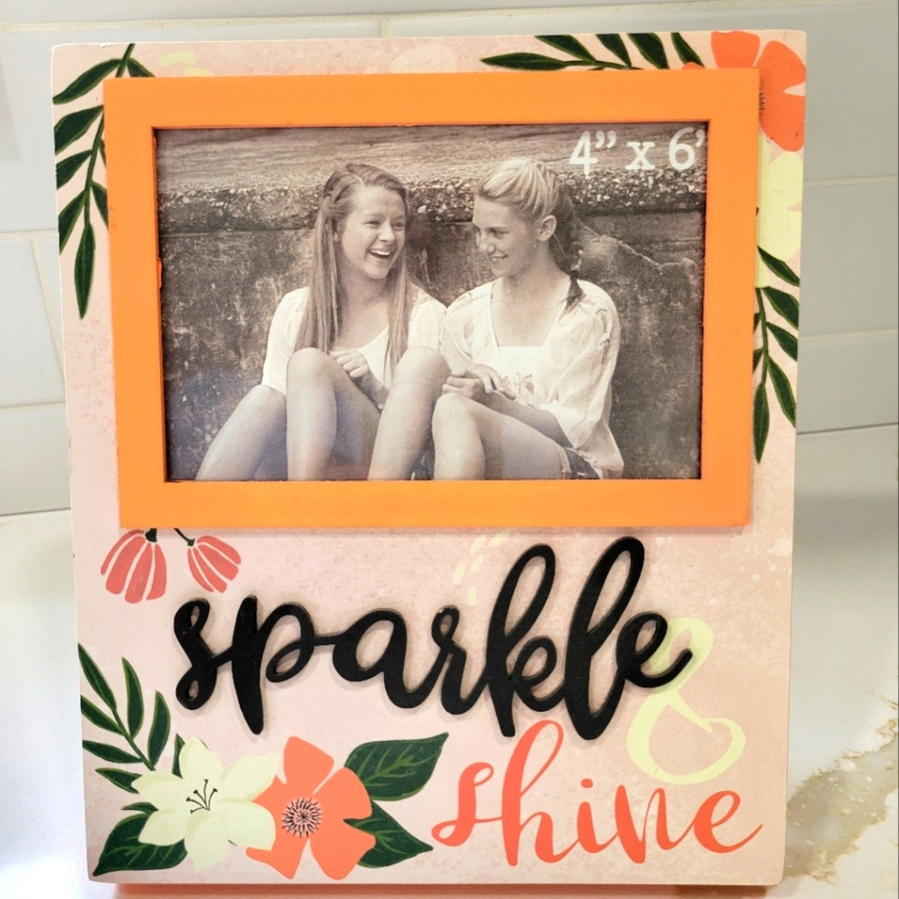 Frame/ Sparkle and shine